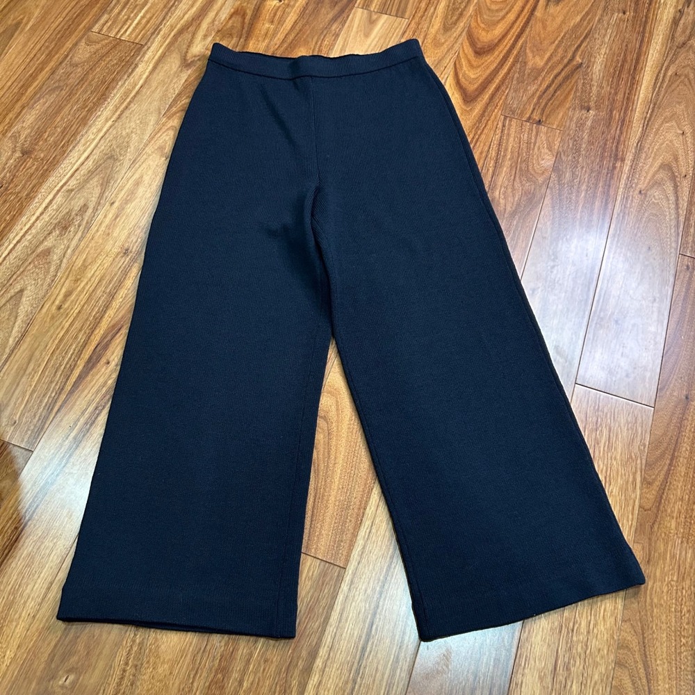 St. John Legacy Womens crepe Knit Wide Leg Cropped Pants Size 4